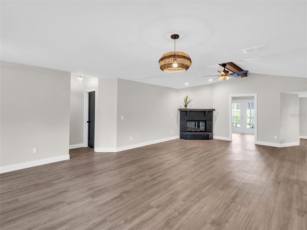 640 KENNETH WAY, TARPON SPRINGS, FL 34689 photo 5