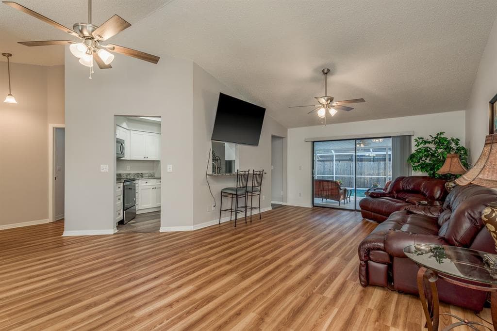 2188 RIVERS BEND COURT, CLEARWATER, FL 33763 photo 4