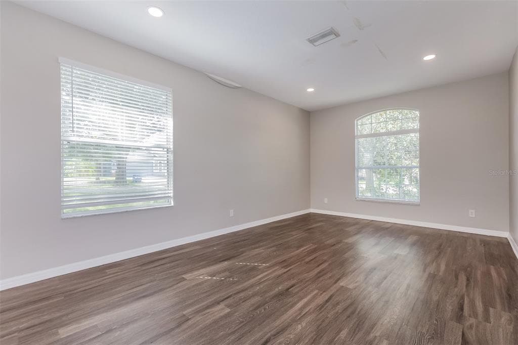 650 CHESNEY DRIVE, VALRICO, FL 33594 photo 3