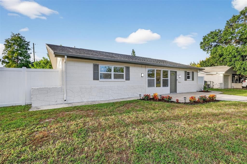 196 74TH AVENUE, Street PETERSBURG, FL 33702 photo 2