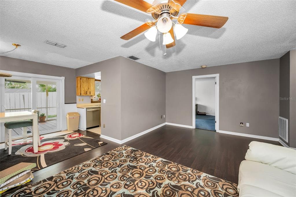 1465 WINDMOOR DRIVE, DUNEDIN, FL 34698 photo 2