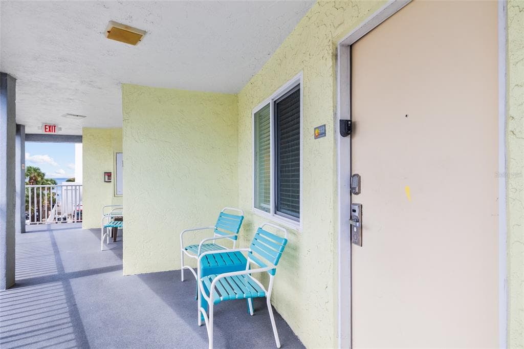 445 GULFVIEW BOULEVARD Unit 412, CLEARWATER BEACH, FL 33767 photo 2