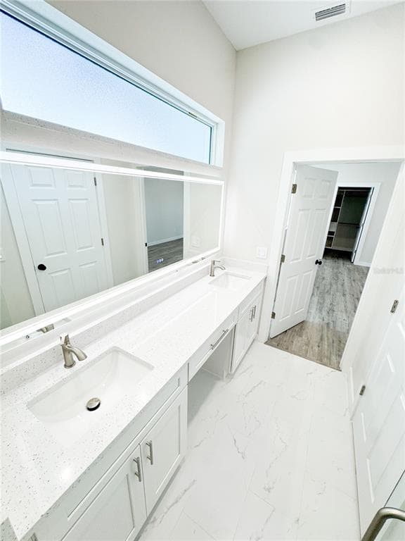 1126 TANGERINE Street, CLEARWATER, FL 33755 photo 2