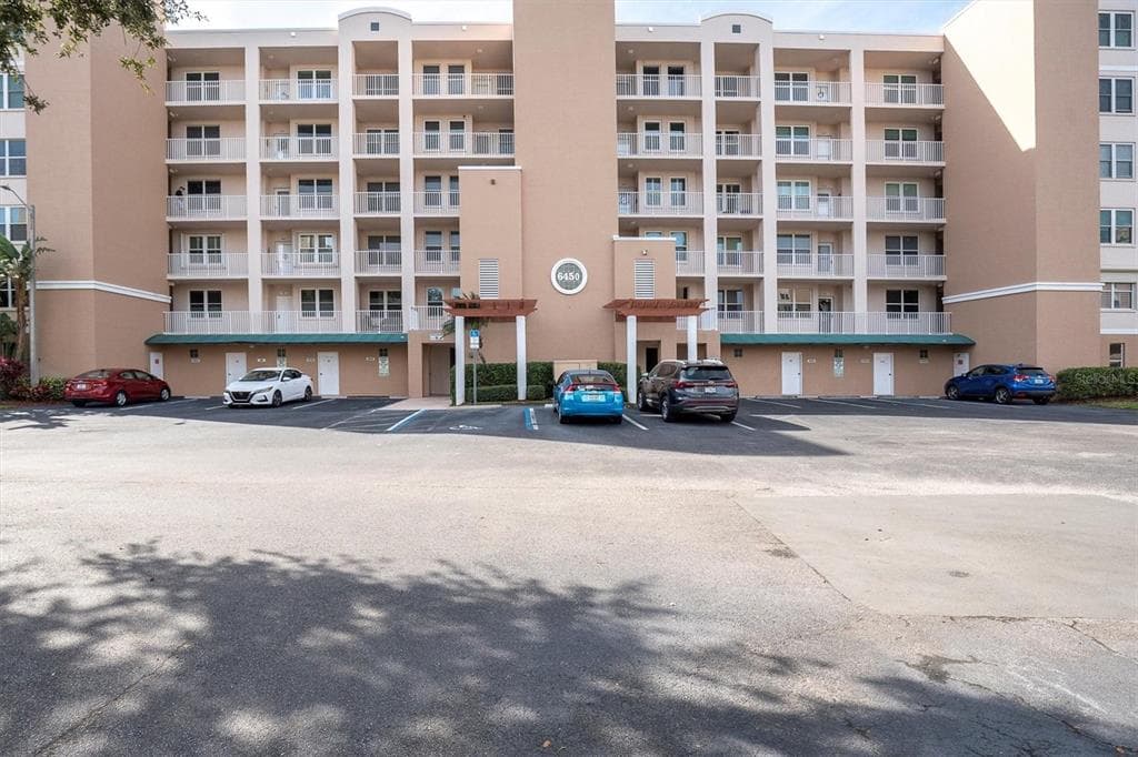 6450 SHORELINE DRIVE Unit 9405, Street PETERSBURG, FL 33708 photo 2