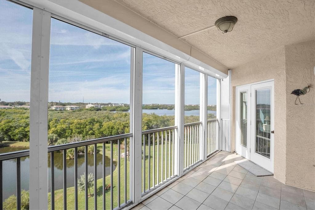 6450 SHORELINE DRIVE Unit 9405, Street PETERSBURG, FL 33708 photo 4