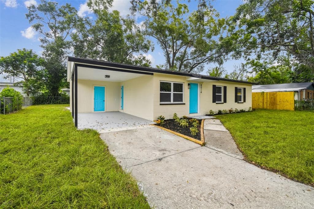 8014 SANE PLACE, TAMPA, FL 33610 photo 4