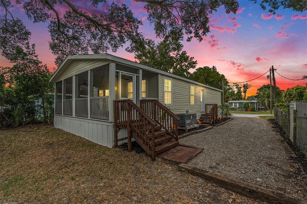 6274 FINE STREET, WEEKI WACHEE, FL 34607 photo 3