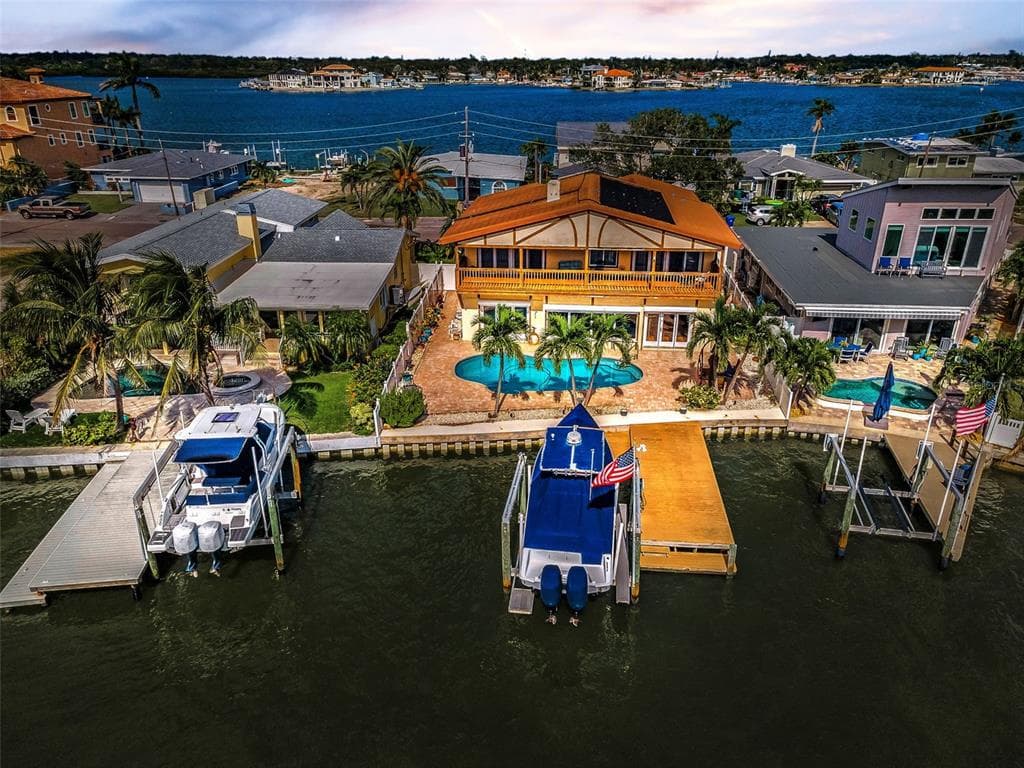 16108 6TH STREET, REDINGTON BEACH, FL 33708 photo 3