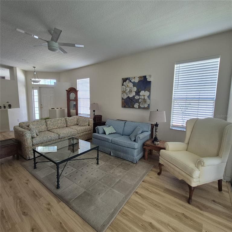 10717 ASHFORD OAKS Drive, TAMPA, FL 33625 photo 4