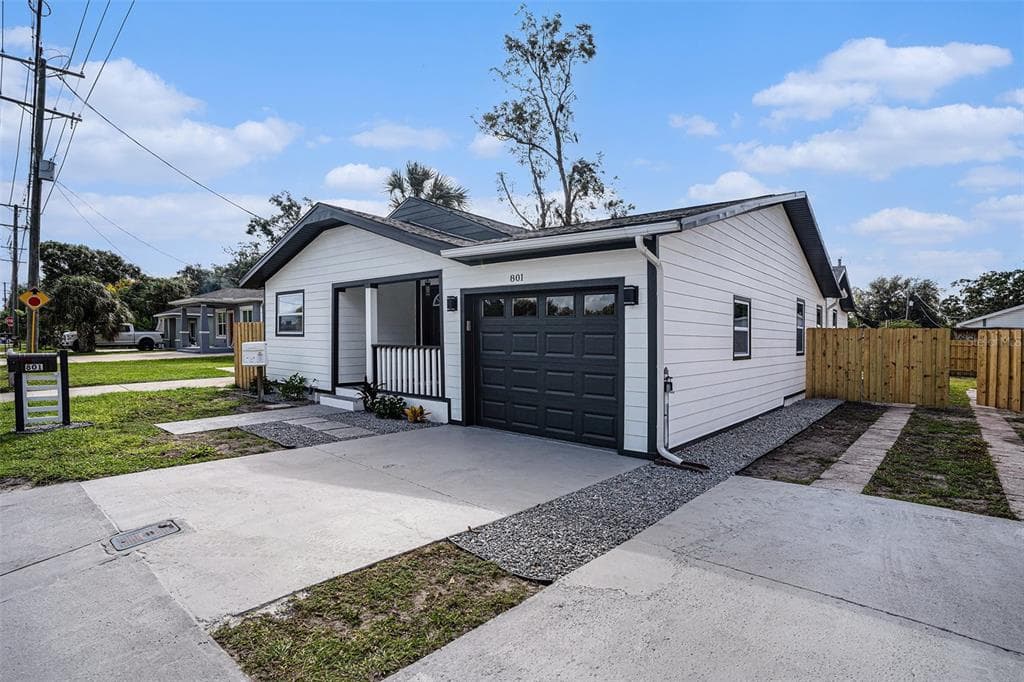 801 Drive MARTIN LUTHER KING JR BOULEVARD, PLANT CITY, FL 33563 photo 2