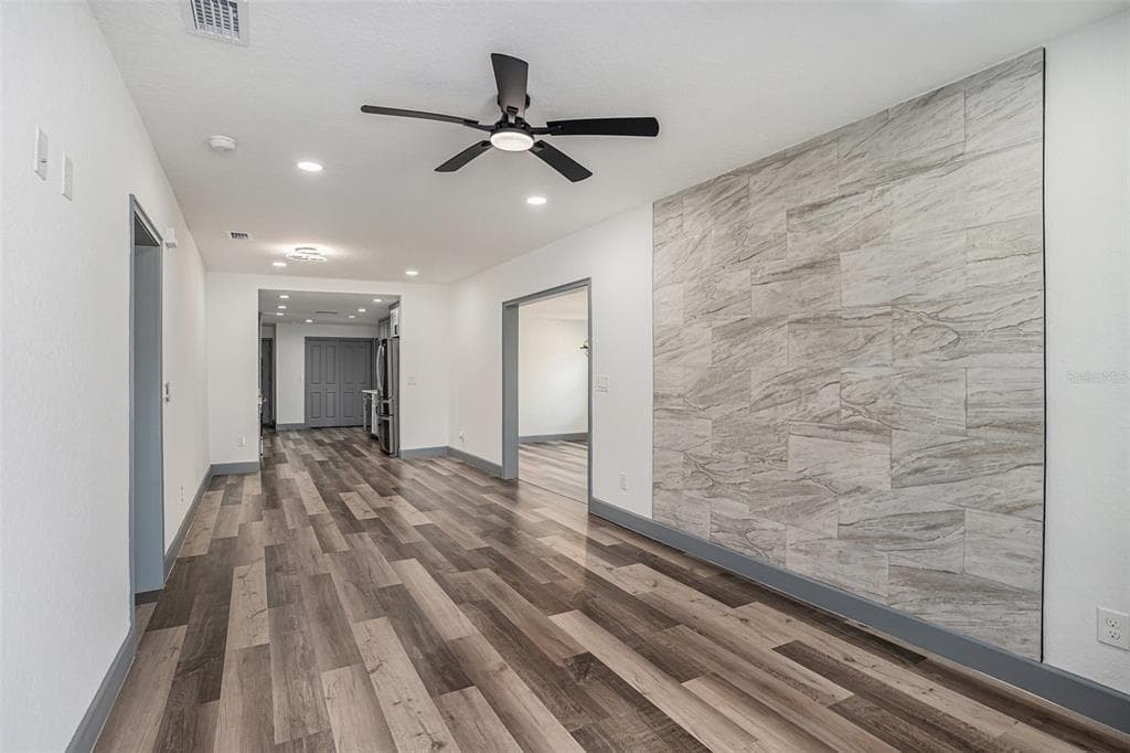 801 Drive MARTIN LUTHER KING JR BOULEVARD, PLANT CITY, FL 33563 photo 5