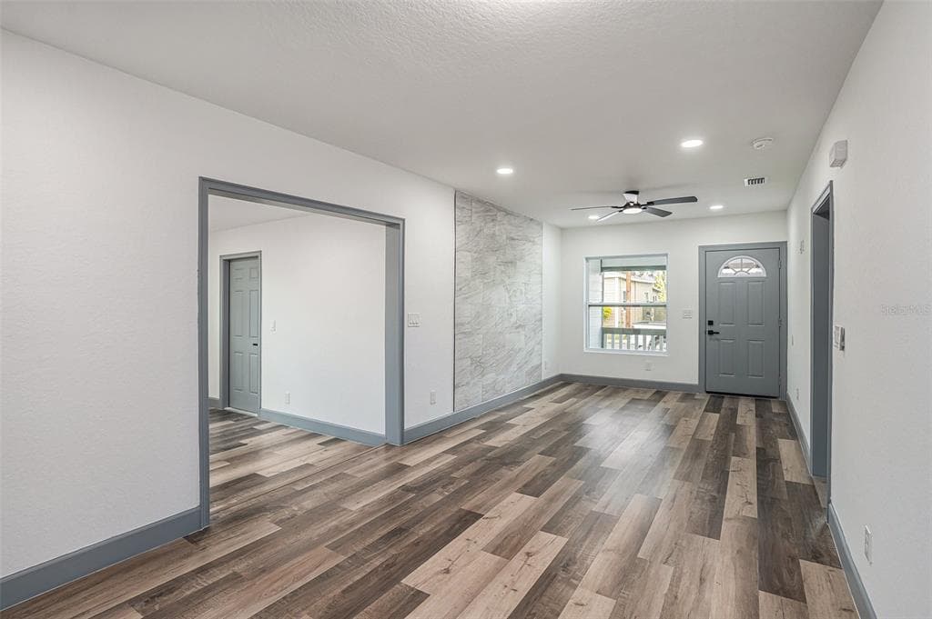 801 Drive MARTIN LUTHER KING JR BOULEVARD, PLANT CITY, FL 33563 photo 4