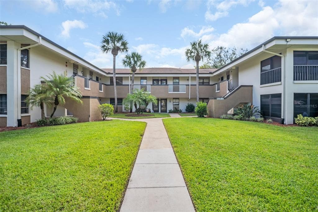 2700 NE AVENUE Unit 2-203, PALM HARBOR, FL 34684
