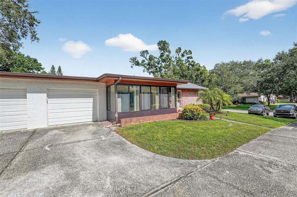 2320 SHELLY DRIVE Unit B, PALM HARBOR, FL 34684 photo 2