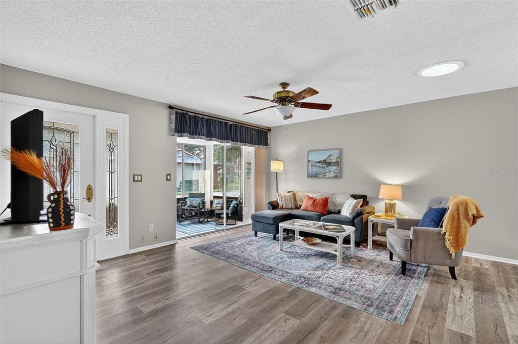 2320 SHELLY DRIVE Unit B, PALM HARBOR, FL 34684 photo 3