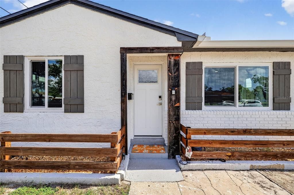 1324 40TH STREET, Street PETERSBURG, FL 33711 photo 2