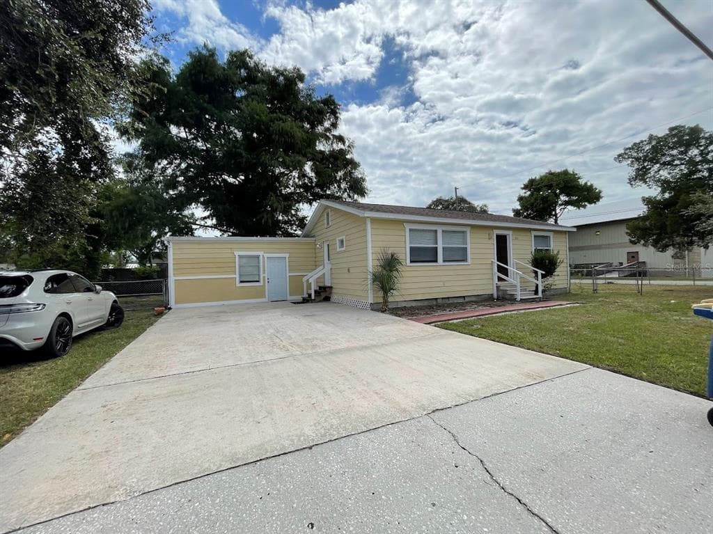 901 WOODLAWN STREET, CLEARWATER, FL 33756