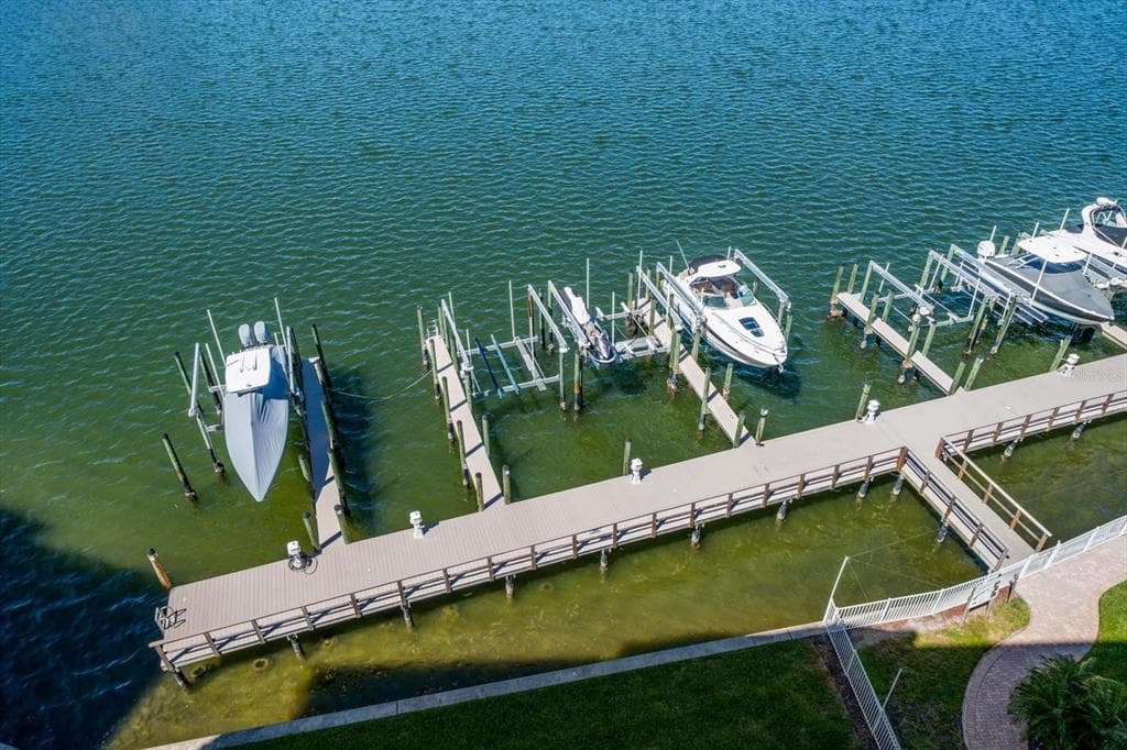 17745 GULF BOULEVARD Unit 702, REDINGTON SHORES, FL 33708 photo 3