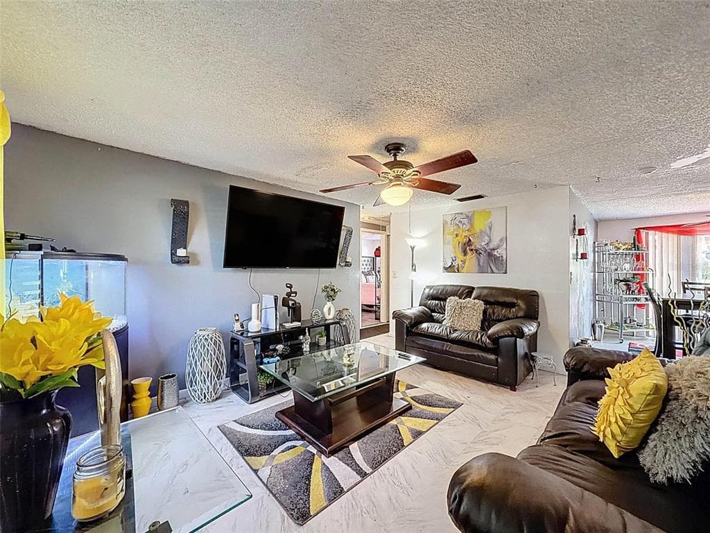 3615 SUGARCREEK Drive, TAMPA, FL 33619 photo 3