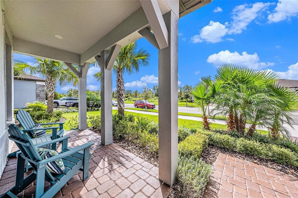 19865 SEA GLASS Circle, LAND O LAKES, FL 34638 photo 4