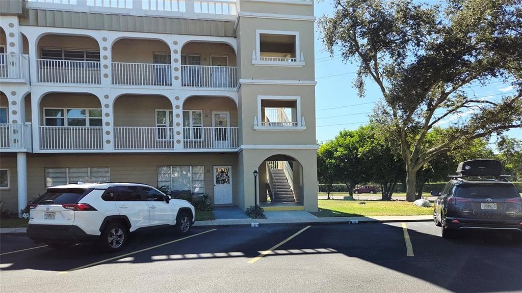 2321 ECUADORIAN WAY Unit 61, CLEARWATER, FL 33763 photo 2