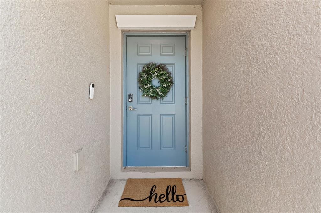 6494 BEVERLY HILLS DRIVE, ZEPHYRHILLS, FL 33541 photo 4