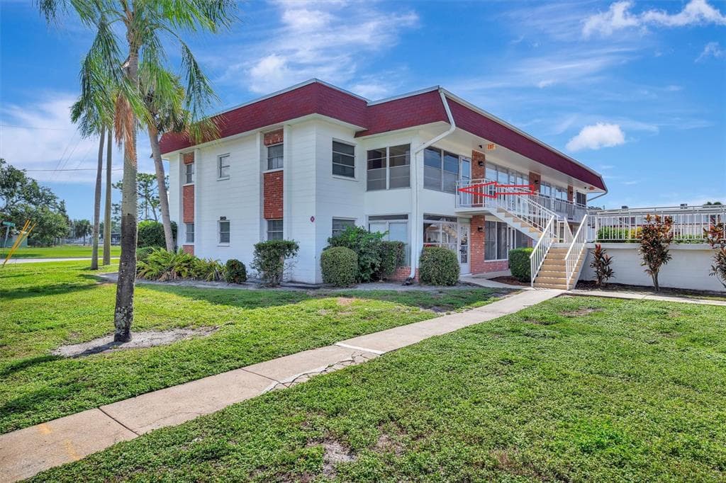 3460 32ND AVENUE Unit 201, Street PETERSBURG, FL 33713