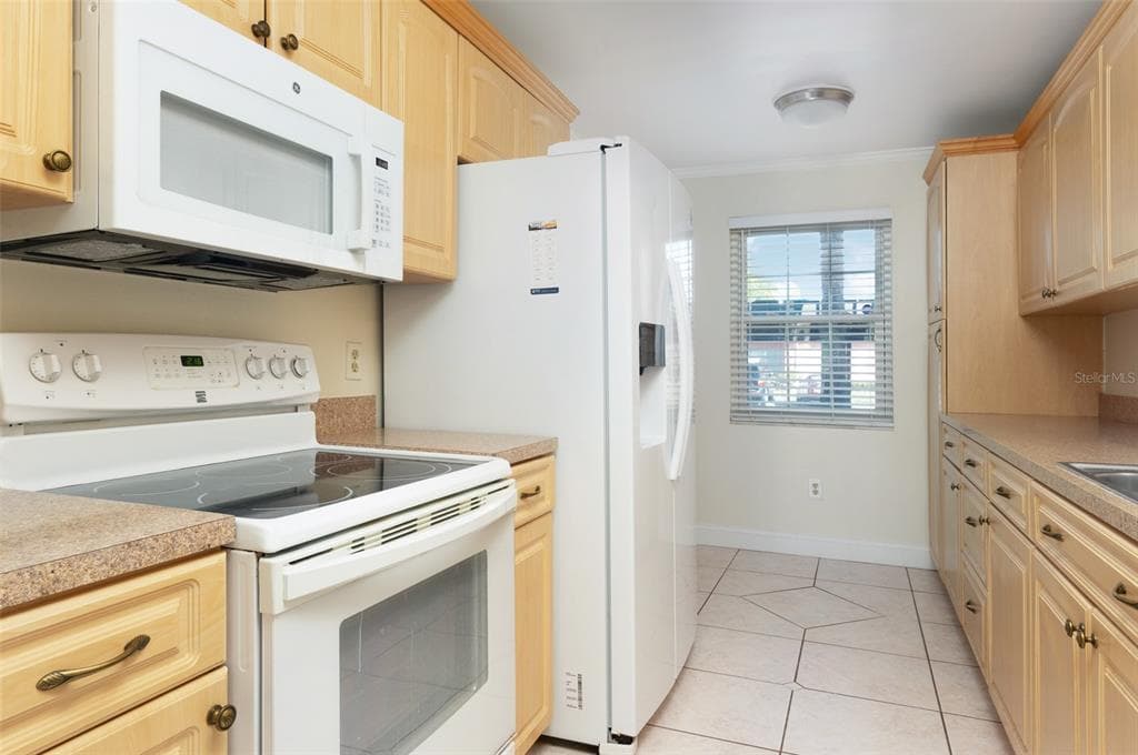 8693 BARDMOOR BOULEVARD Unit 102B, SEMINOLE, FL 33777 photo 5