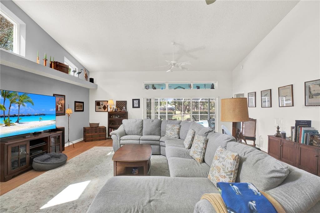 9339 CREOLE COURT, WEEKI WACHEE, FL 34613 photo 5