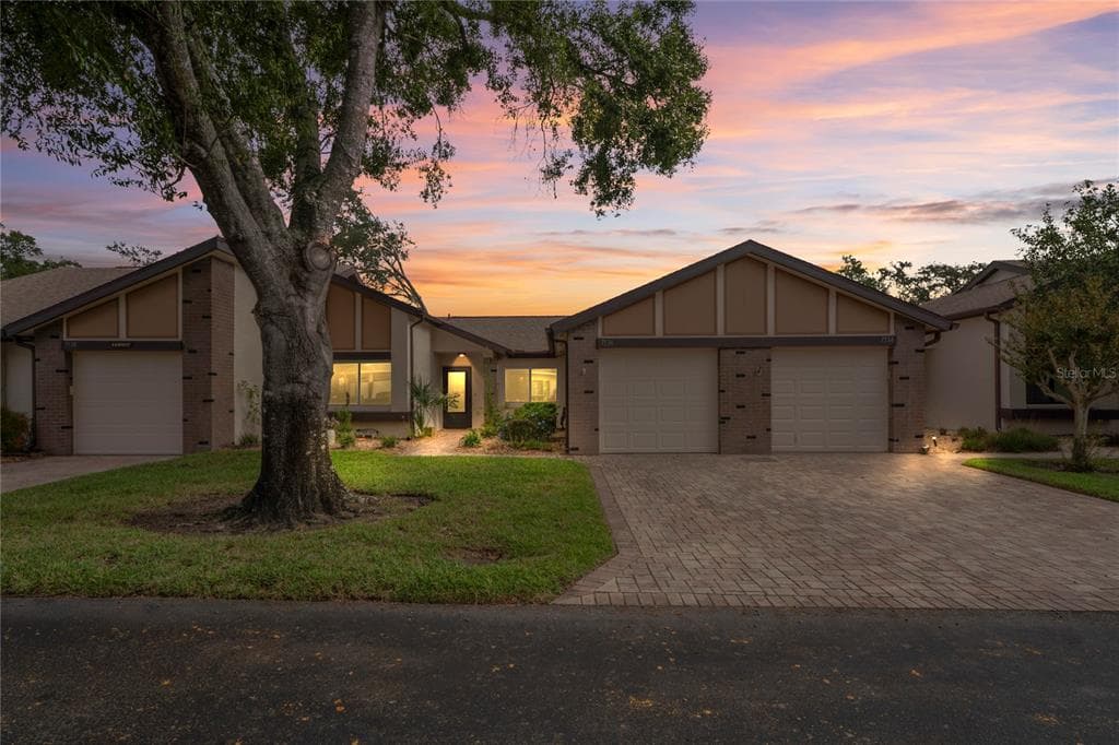 7536 HEATHER WALK Drive, WEEKI WACHEE, FL 34613 photo 3