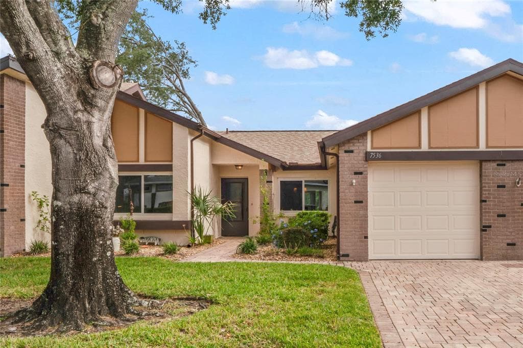 7536 HEATHER WALK Drive, WEEKI WACHEE, FL 34613