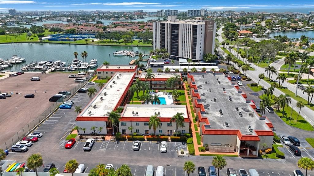 10369 PARADISE Boulevard Unit 58, TREASURE ISLAND, FL 33706