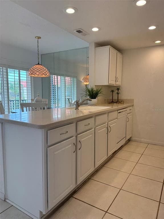 10369 PARADISE Boulevard Unit 58, TREASURE ISLAND, FL 33706 photo 5