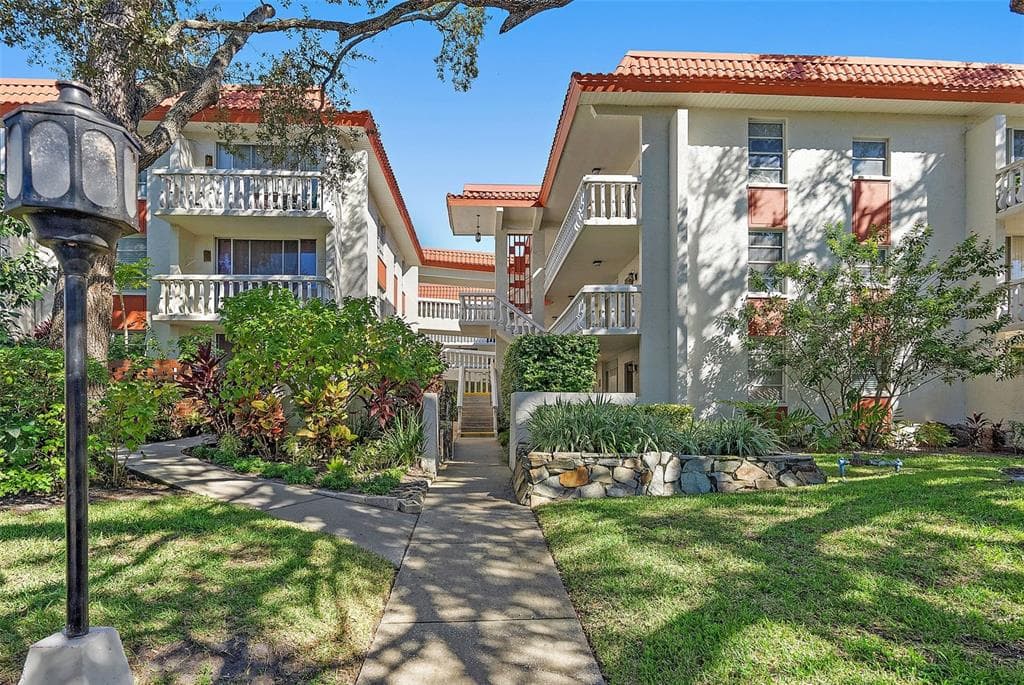 1001 PEARCE DRIVE Unit 106, CLEARWATER, FL 33764