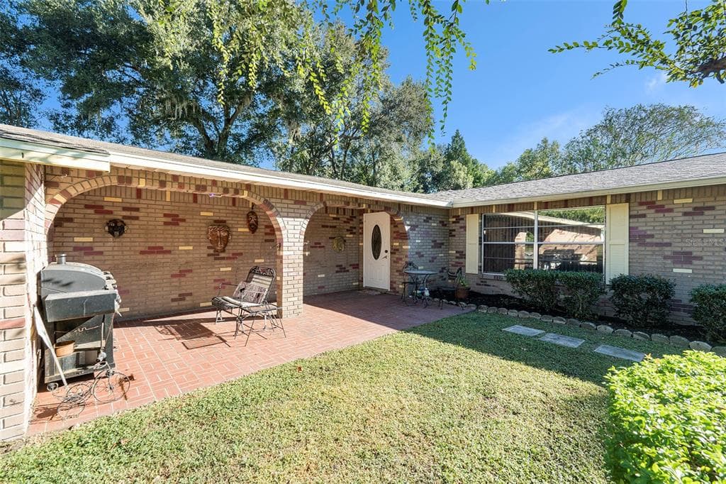 11918 ORANGEWOOD DRIVE, DADE CITY, FL 33525 photo 2