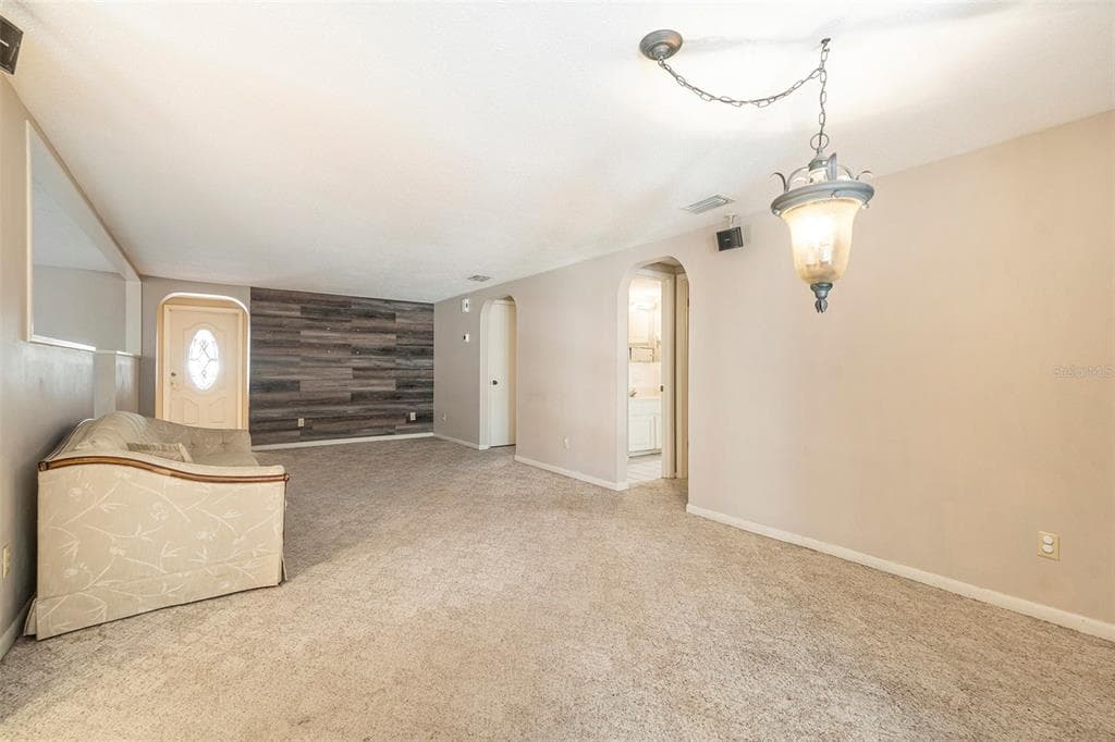 11918 ORANGEWOOD DRIVE, DADE CITY, FL 33525 photo 4