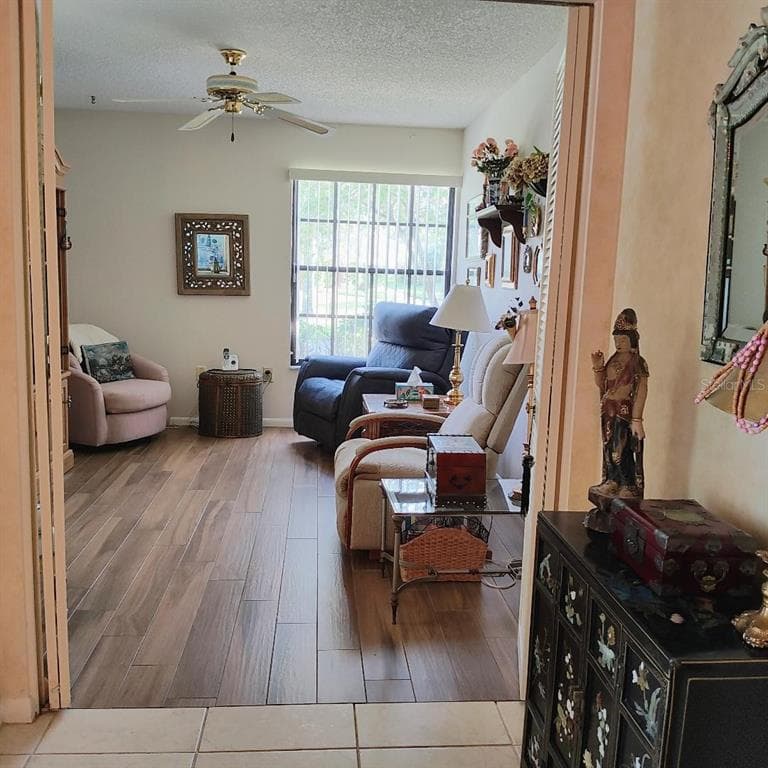 2454 BENTLEY DRIVE, PALM HARBOR, FL 34684 photo 4