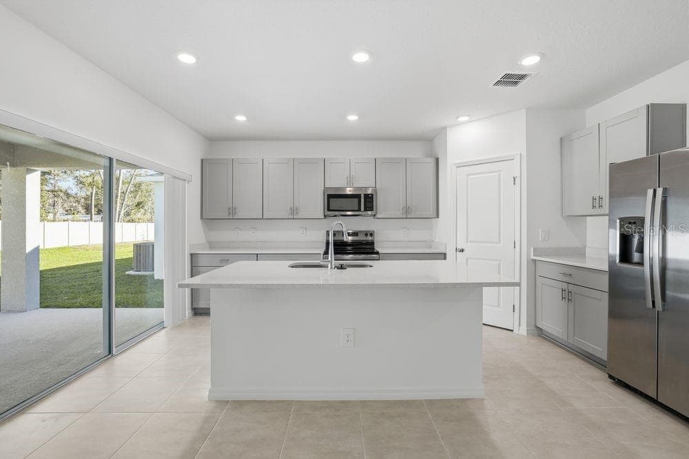 13514 TROPICAL BREEZE WAY, HUDSON, FL 34669 photo 2