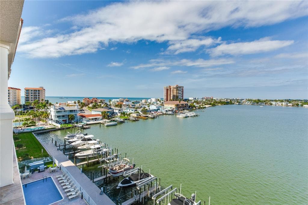 17717 GULF BOULEVARD Unit 606, REDINGTON SHORES, FL 33708