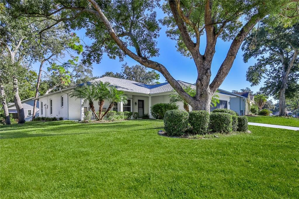 2692 ROYAL RIDGE DRIVE, SPRING HILL, FL 34606 photo 3