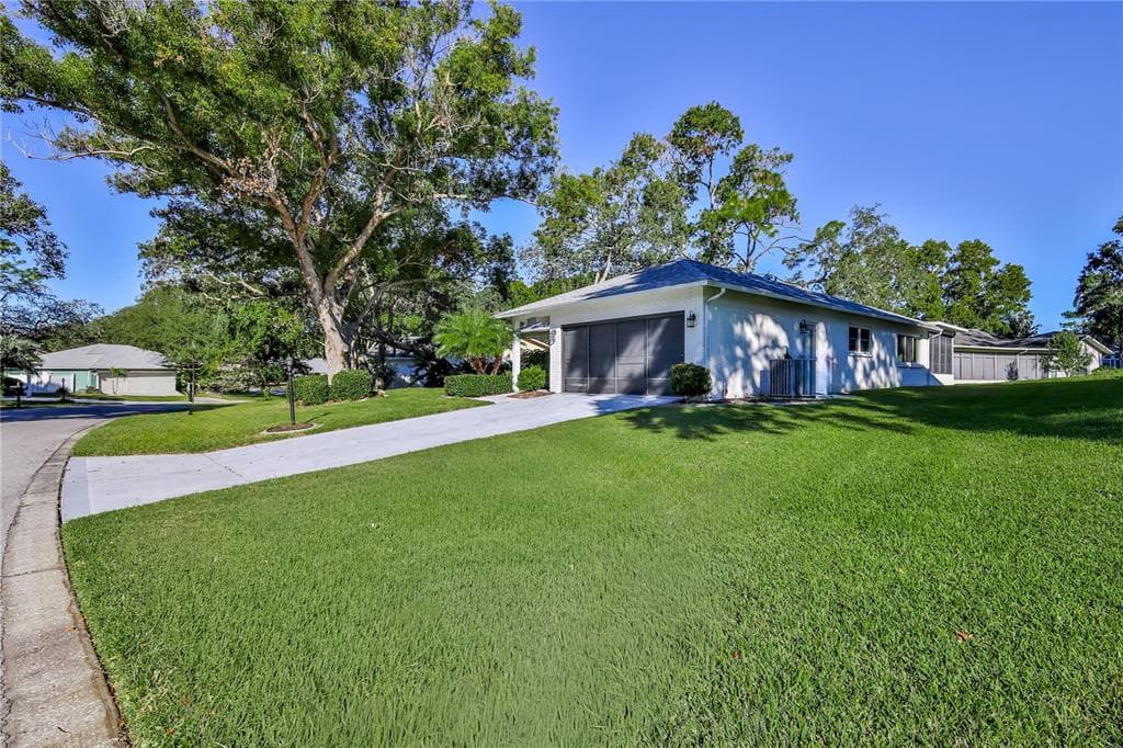 2692 ROYAL RIDGE DRIVE, SPRING HILL, FL 34606 photo 4