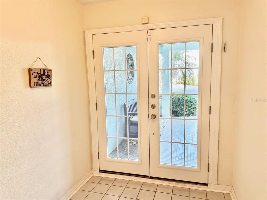 603 GARLAND Circle, INDIAN ROCKS BEACH, FL 33785 photo 5