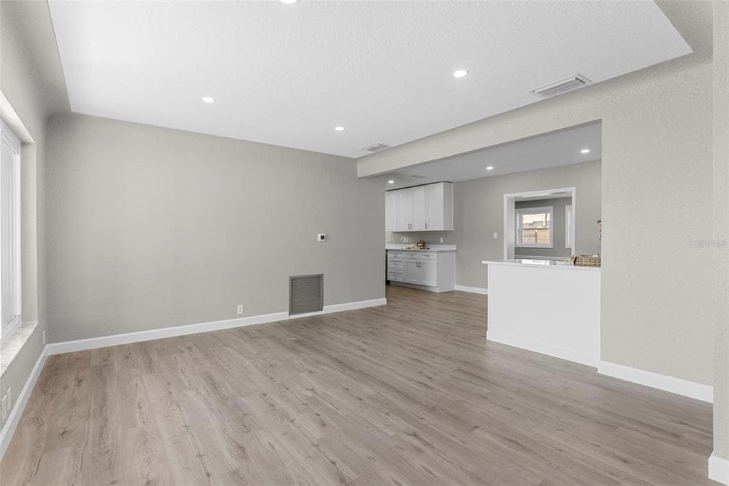 801 63RD AVENUE, Street PETERSBURG, FL 33705 photo 5