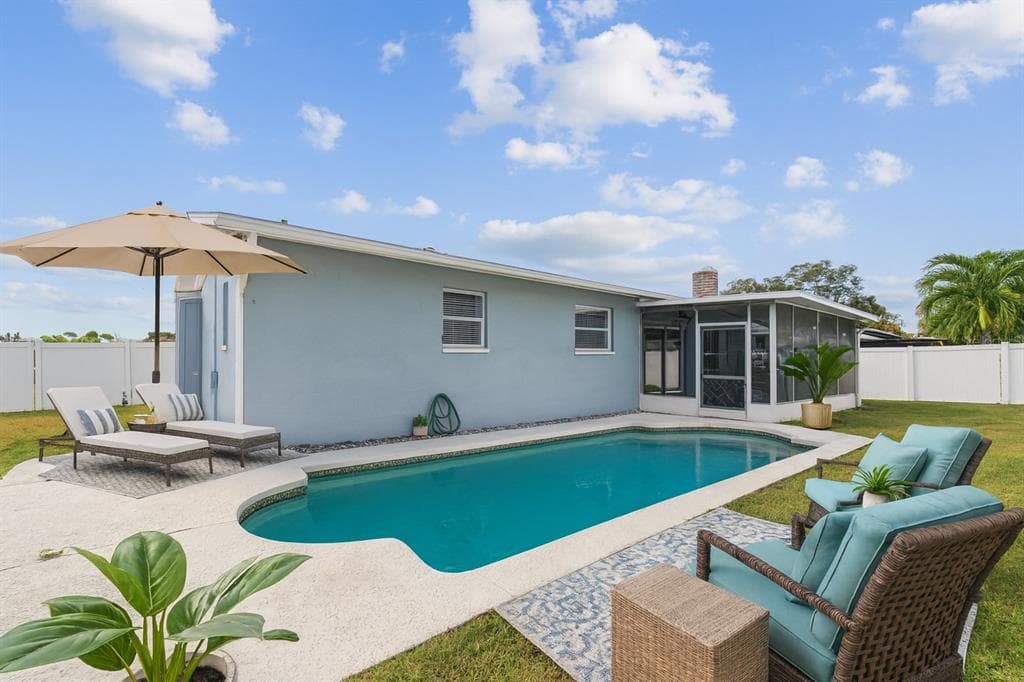 4701 LODESTONE DRIVE, TAMPA, FL 33615 photo 3