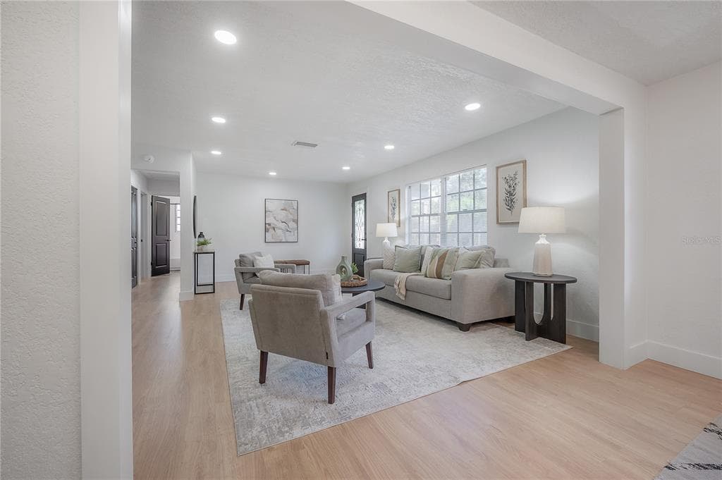 3118 SLIGH AVENUE, TAMPA, FL 33614 photo 3