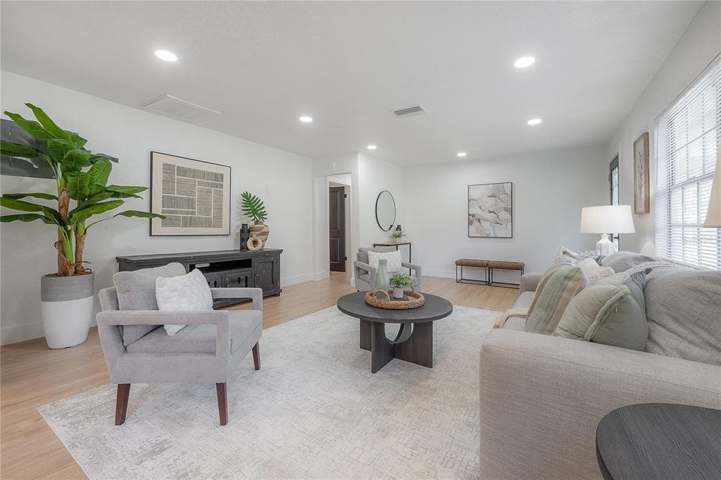 3118 SLIGH AVENUE, TAMPA, FL 33614 photo 4