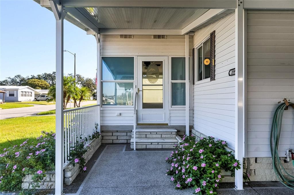 35912 VERANO LANE, ZEPHYRHILLS, FL 33541 photo 2