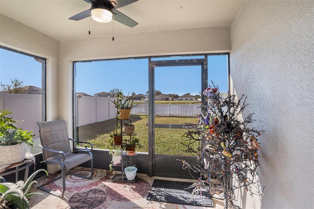 813 18TH Avenue, RUSKIN, FL 33570 photo 4