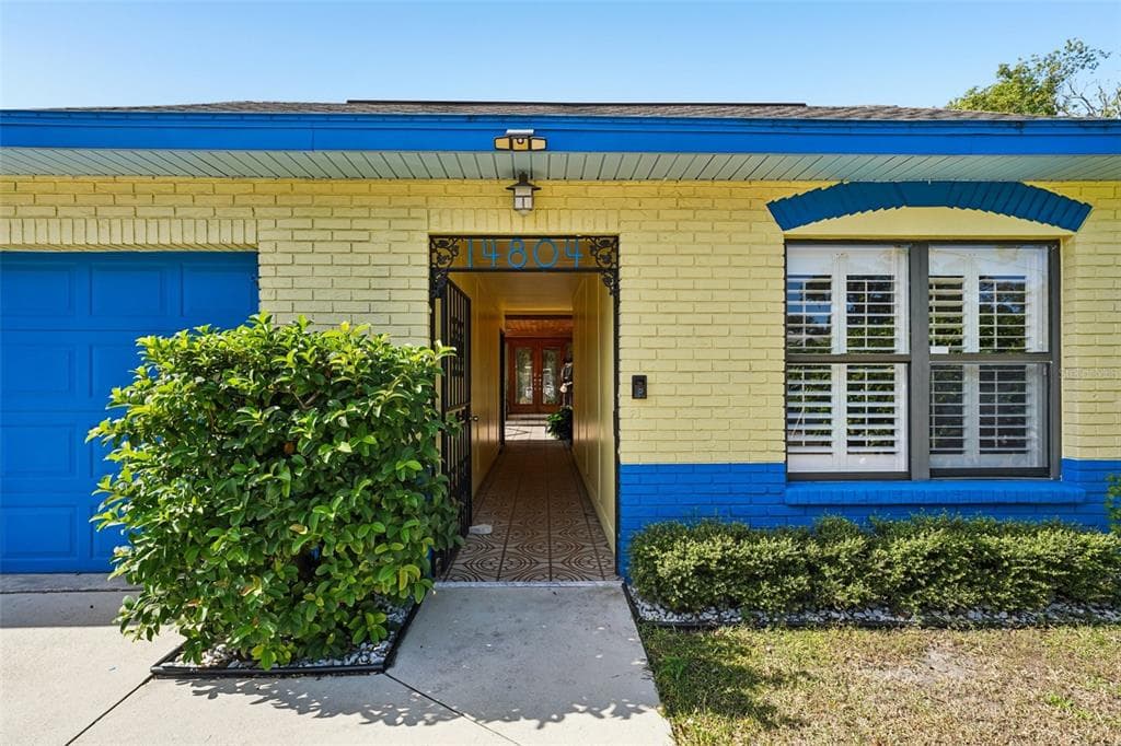 14804 CARNATION Drive, TAMPA, FL 33613 photo 3