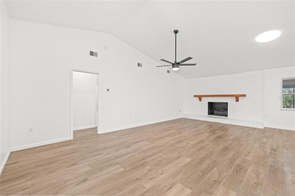 7807 SUMMERTREE LANE, NEW PORT RICHEY, FL 34653 photo 5